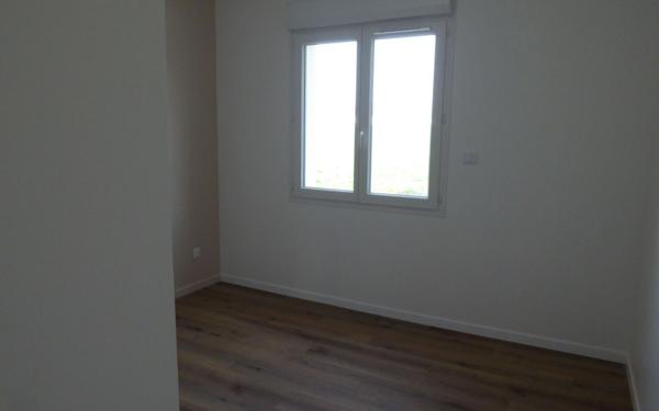 Maison à louer    3 pièces •  Mer