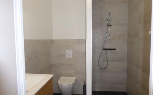 Maison à louer    3 pièces •  Mer