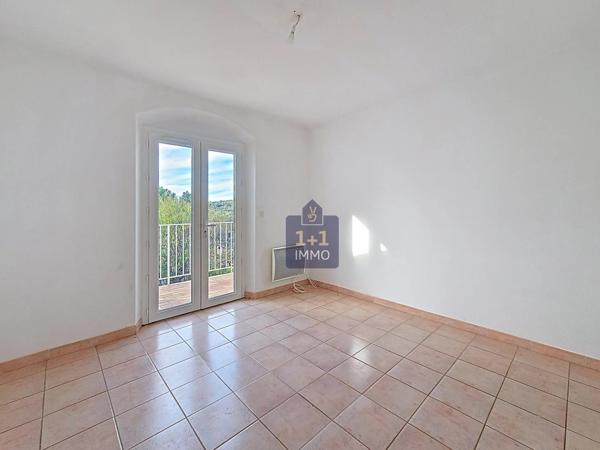 Maison avec jardinet