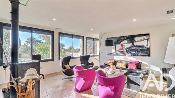 Maison à vendre 8 pièces 230 m² Nîmes