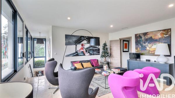 Maison à vendre 8 pièces 230 m² Nîmes