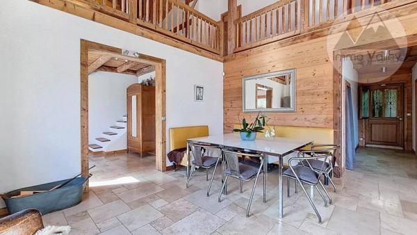 Chalet à vendre - Flumet 8 pièces de 162.43 m²