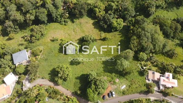 LE ROBERT – TERRAIN À BÂTIR 2 555 M² – 797 M² CONSTRUCTIBLES
