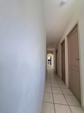 À vendre - Maison plain-pied, 6 pièces située à Beaumont-sur-Sarthe (72170)