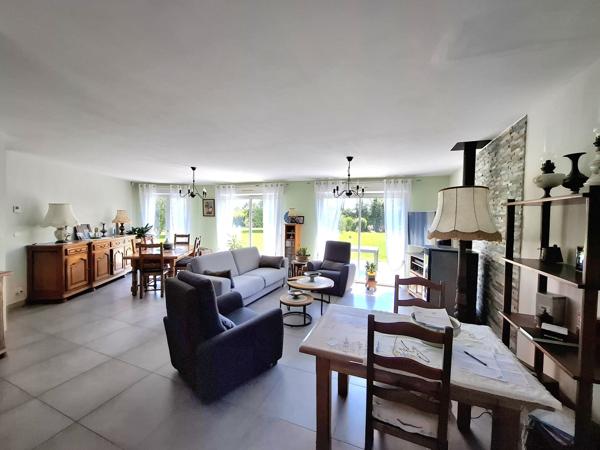 À vendre - Maison plain-pied, 6 pièces située à Beaumont-sur-Sarthe (72170)