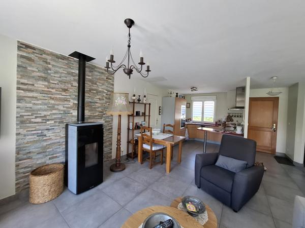 À vendre - Maison plain-pied, 6 pièces située à Beaumont-sur-Sarthe (72170)