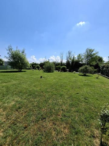 À vendre - Maison plain-pied, 6 pièces située à Beaumont-sur-Sarthe (72170)