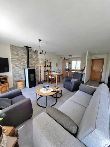 À vendre - Maison plain-pied, 6 pièces située à Beaumont-sur-Sarthe (72170)