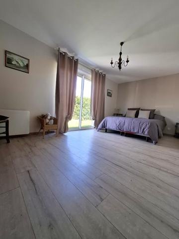 À vendre - Maison plain-pied, 6 pièces située à Beaumont-sur-Sarthe (72170)