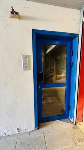 Cocon de Charme sous les Toits : Studio de Standing avec Vue Imprenable sur la Place de l'Église