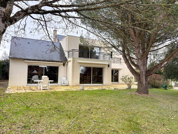 À vendre - Maison individuelle, 7 pièces située à Mettray (37390)