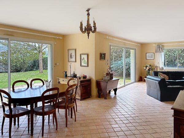 À vendre - Maison individuelle, 7 pièces située à Mettray (37390)