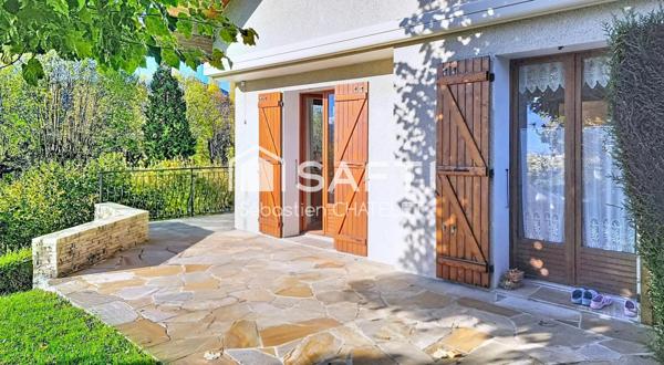 Maison lumineuse, vue montagne et fort potentiel