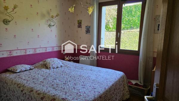 Maison lumineuse, vue montagne et fort potentiel