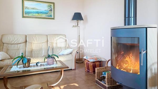 Maison lumineuse, vue montagne et fort potentiel