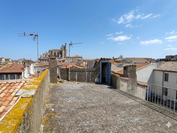 Narbonne Centre : Maison de Caractère de 171 m²  - T8  -  R+2 - avec Cour-Parking et Toit-Terrasse