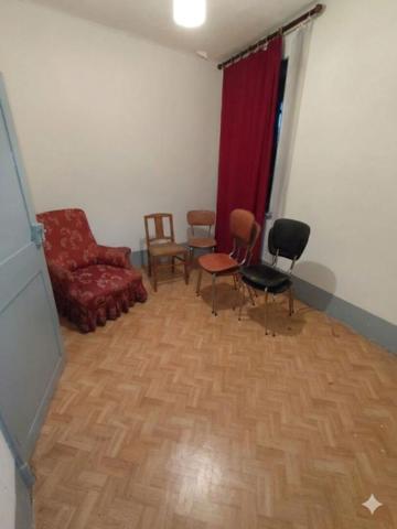 Narbonne Centre : Maison de Caractère de 171 m²  - T8  -  R+2 - avec Cour-Parking et Toit-Terrasse