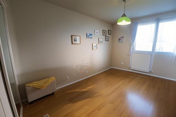 Appartement T4 Dernier étage 81 m²  à Salon-de-Provence