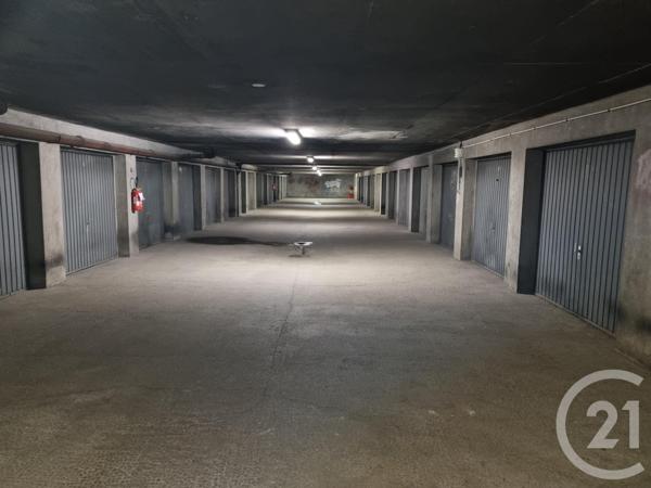 Parking à vendre  15 m2 FRESNES - 94