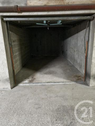 Parking à vendre  15 m2 FRESNES - 94