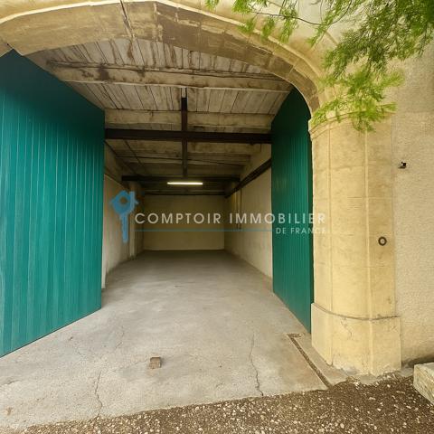 Maison
                                                                                                                                                                                                                                                                                                                        7 pièce(s)                                                                                                                                                                                                          4 chambre(s)                                                                                                                                                                                                          260  m²