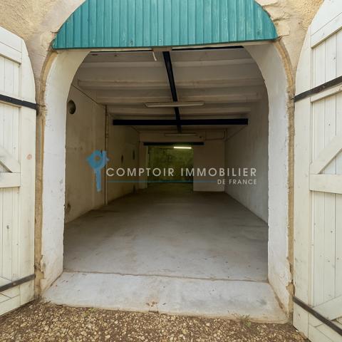 Maison
                                                                                                                                                                                                                                                                                                                        7 pièce(s)                                                                                                                                                                                                          4 chambre(s)                                                                                                                                                                                                          260  m²