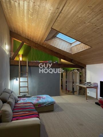 Maison de caractère 147 m² avec dépendances et terrain arboré