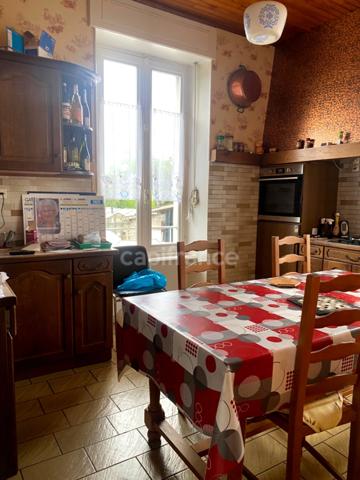 Maison à vendre 7 pièces (70)