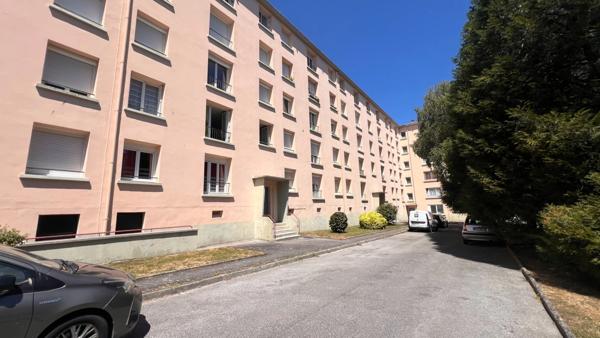 QUIMPER (29) – Appartement de type 3 de 67 m² habitable – Loggia – Garage fermé et privatif