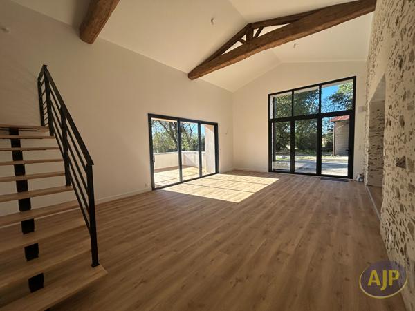 Maison à louer Corcoue Sur Logne : 5 pièces, 182m² avec 3 chambre(s) à 1 350€ - AJP Immobilier Saint-Philbert-de-Grand-Lieu
