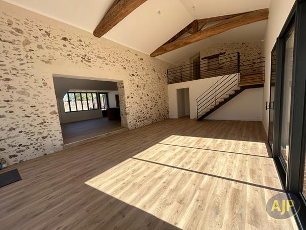 Maison à louer Corcoue Sur Logne : 5 pièces, 182m² avec 3 chambre(s) à 1 350€ - AJP Immobilier Saint-Philbert-de-Grand-Lieu