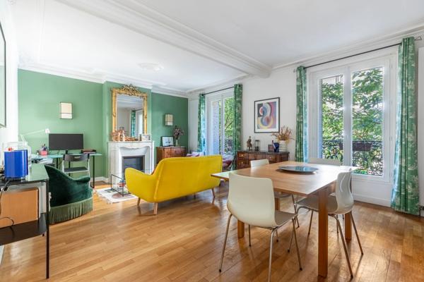 Appartement
         3 pièces
        - 81 m² Exclusivité 895 000 € *