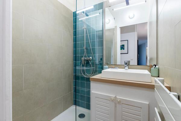 Appartement
         3 pièces
        - 81 m² Exclusivité 895 000 € *