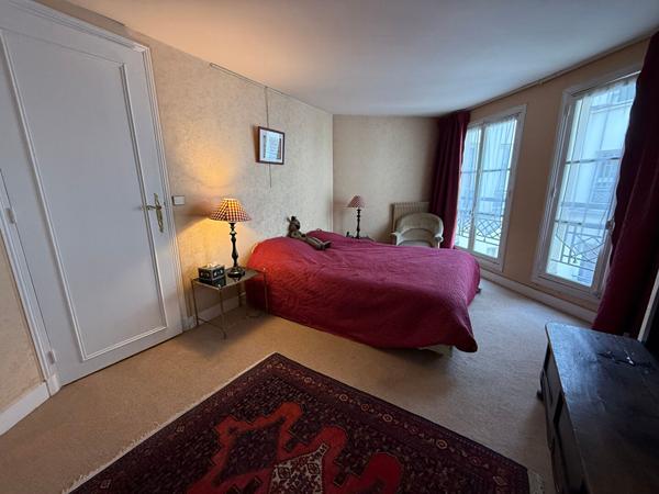 Appartement Paris 3 pièce(s) 82.54 m2