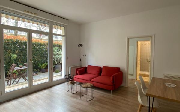 Appartement à louer    2 pièces • 48,92 m2 Issy-les-Moulineaux