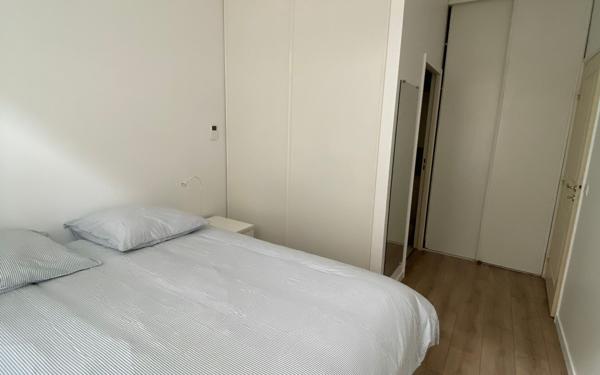 Appartement à louer    2 pièces • 48,92 m2 Issy-les-Moulineaux