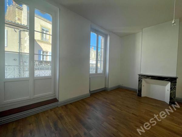 A LOUER - Agen hyper centre - Appartement de type 3 avec balcon