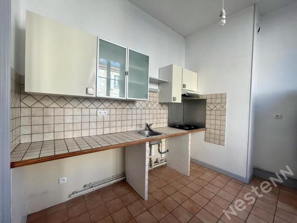 A LOUER - Agen hyper centre - Appartement de type 3 avec balcon