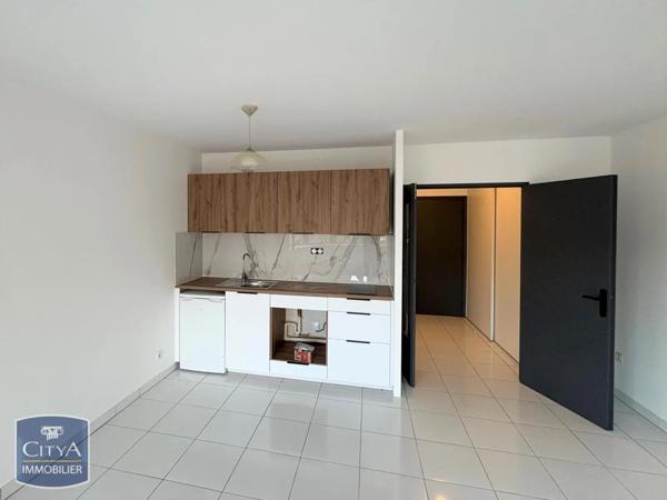 Appartement à louer 1 pièce 37.39m²