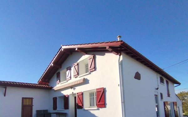 Maison à vendre    5 pièces •  Villefranque