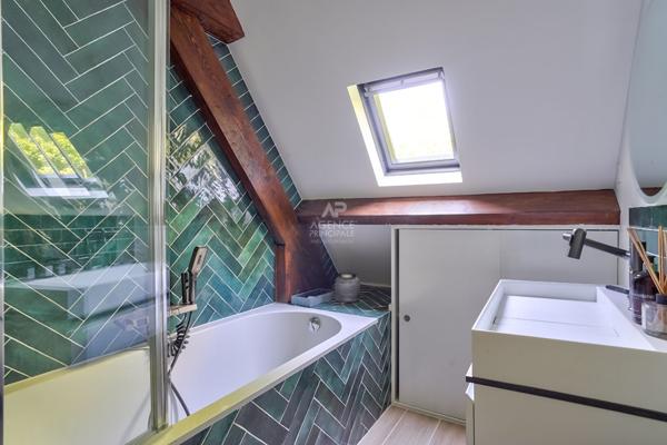 Louveciennes Maison 8 pièces 281 m² avec jardin €1 575 000 ** - Référence 26625