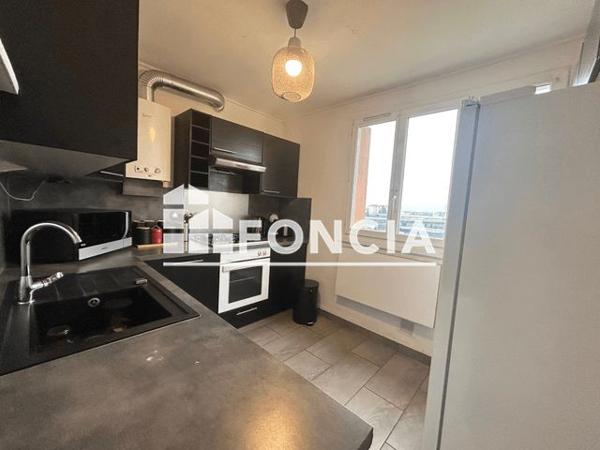 Location Appartement 4 pièces 73.37 m² - Venissieux 69200