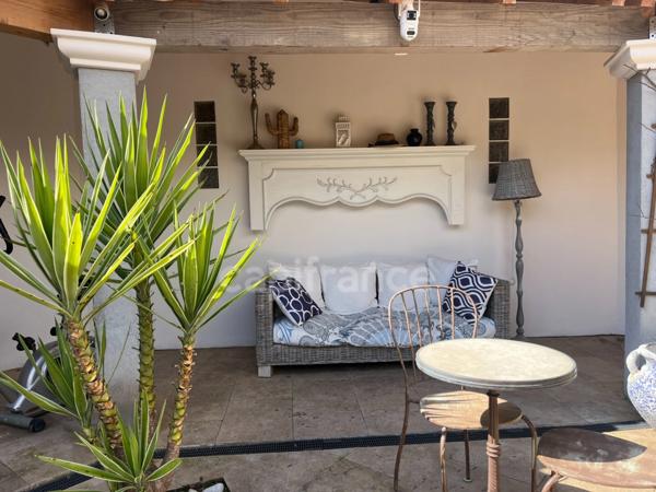 Villa contemporaine de plain-pied – piscine, patio et terrain de 2 250 m² – à 10 min d’Uzès