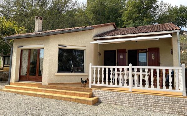 Maison à vendre    4 pièces •  Salavas