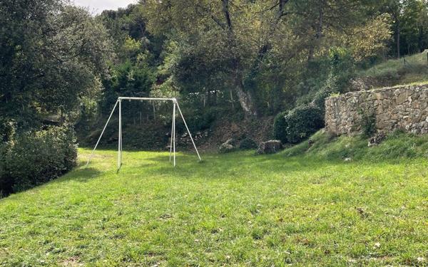 Maison à vendre    4 pièces •  Salavas