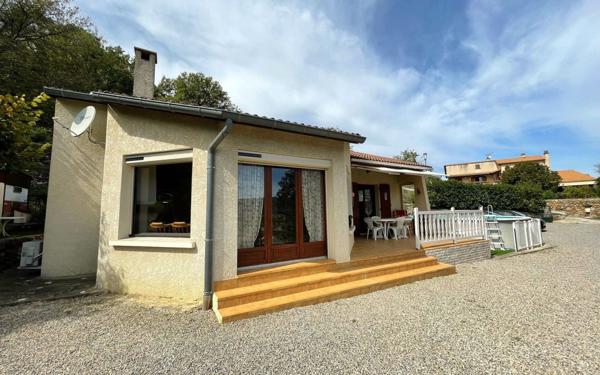 Maison à vendre    4 pièces •  Salavas