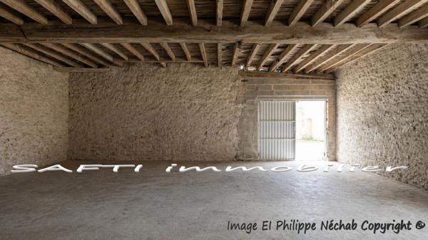 Grange à rénover de 90m2 environ avec 600m2 de terain en zone constructible