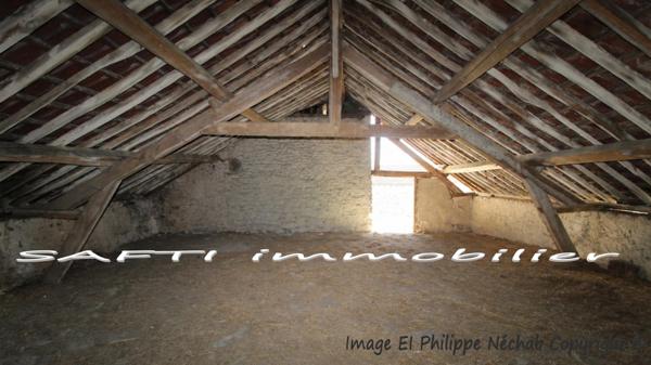 Grange à rénover de 90m2 environ avec 600m2 de terain en zone constructible