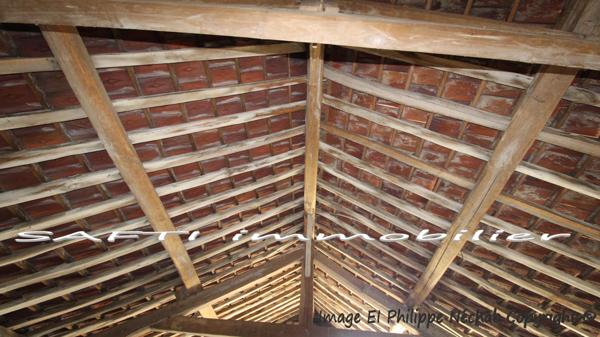 Grange à rénover de 90m2 environ avec 600m2 de terain en zone constructible
