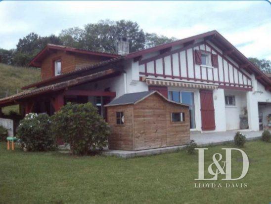 Maison 5 chambres avec Piscine St Pée sur Nivelle!